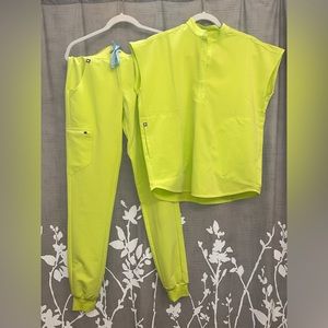 NWOT CITRINE FIGS SET XXS/XXST